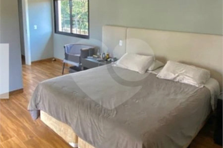 Casa à venda com 4 quartos, sendo 3 suítes, em Residencial Portal dos Oitis, Araraquara, SP