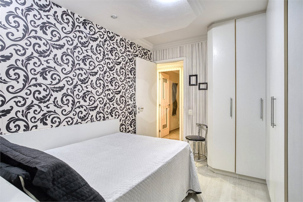 Apartamento à venda com 4 quartos, sendo 3 suítes, em Alto da Boa Vista, São Paulo, SP