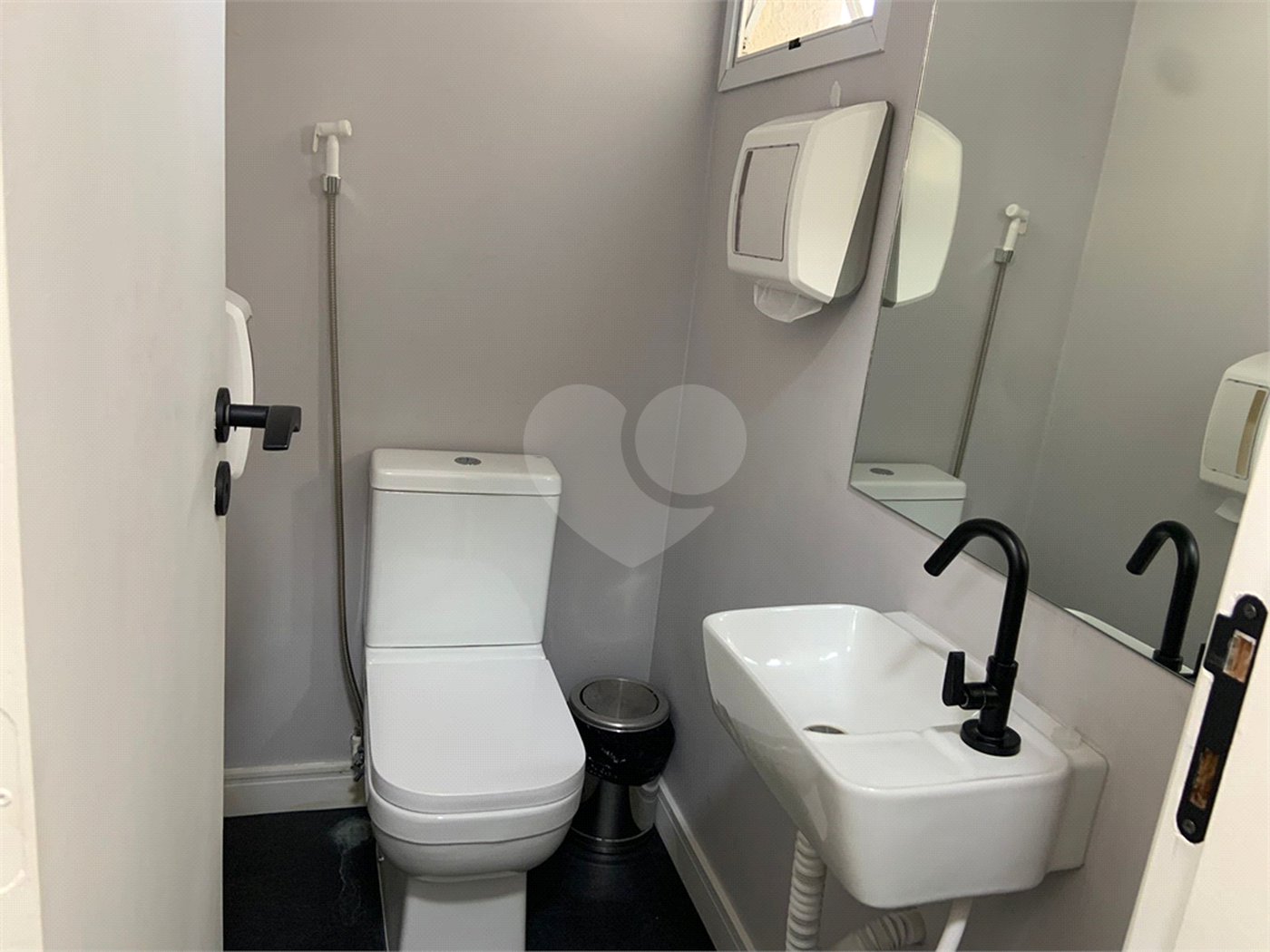 Apartamento à venda ou para alugar com 3 suítes em Vila Suzana, São Paulo, SP