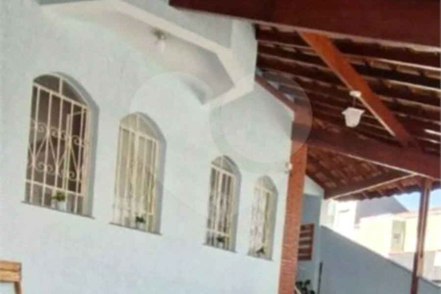 Casa à venda com 3 quartos, sendo 1 suíte, em Vila Rosalia, Guarulhos, SP