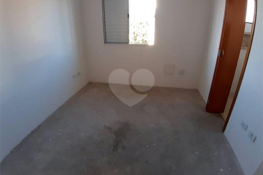 Casa para alugar com 3 quartos, sendo 1 suíte,  no condomínio Villagio DI Maria, São Paulo - SP