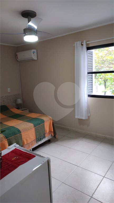 Duplex à venda com 3 quartos, sendo 1 suíte, em Enseada, Guarujá, SP