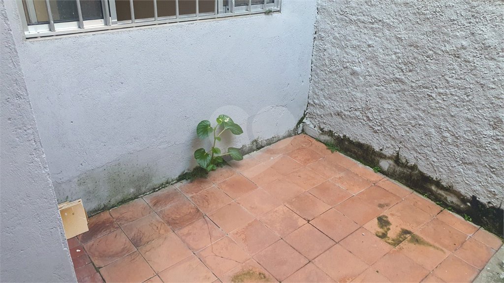 Sobrado à venda com 3 quartos em Vila Nilo, São Paulo, SP