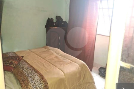Casa à venda com 5 quartos, sendo 2 suítes, em Parque Maria Helena, Suzano, SP