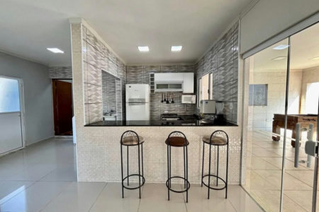 Sobrado à venda, 270 m² por R$ 1.010.000,00 - Balneário Praia do Pernambuco - Guarujá/SP