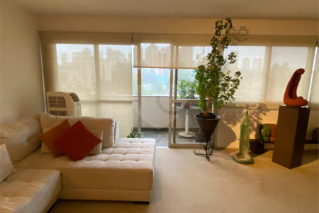 Apartamento à venda com 3 quartos, sendo 1 suíte, em Morumbi, São Paulo, SP