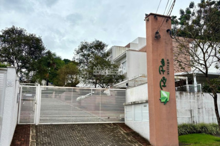 Sobrado à venda com 3 quartos, sendo 1 suíte, em Jardim Paulista, Atibaia, SP
