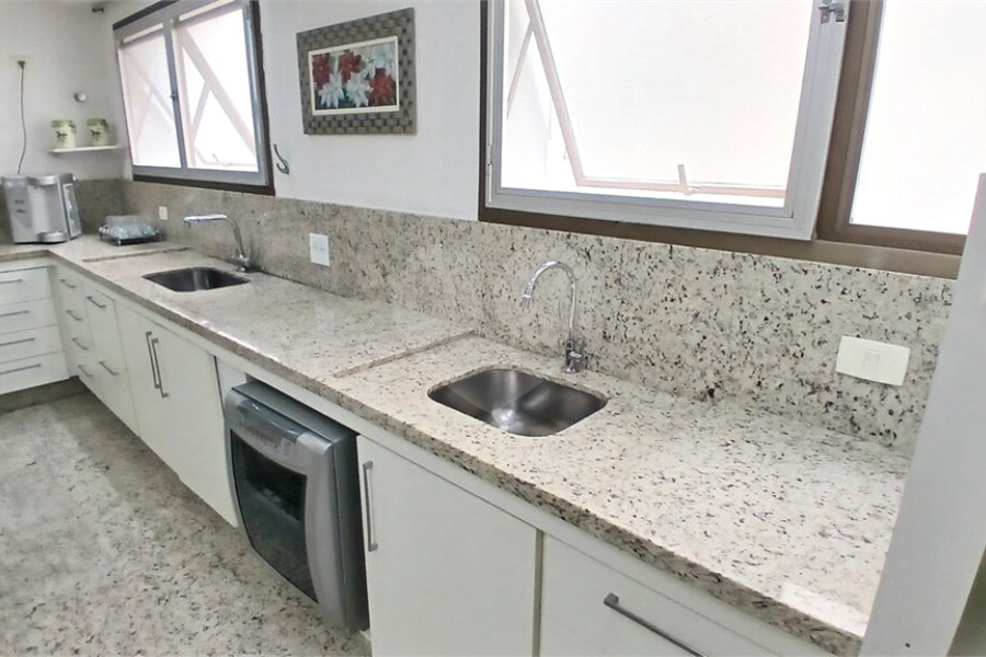Apartamento à venda com 4 quartos, sendo 2 suítes, em Santana, São Paulo, SP