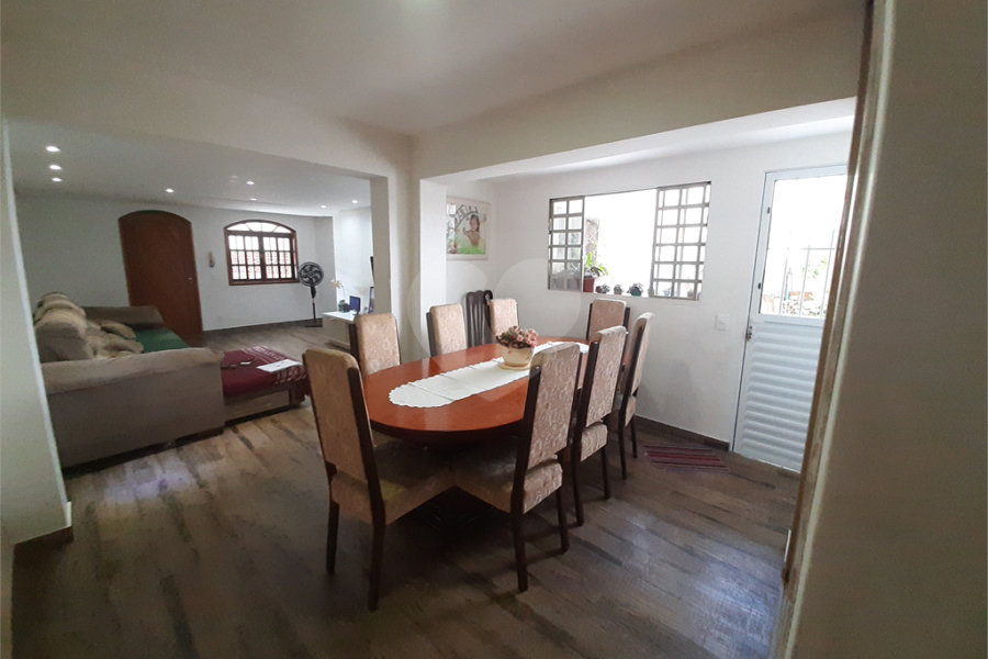 Sobrado à venda com 4 quartos, sendo 1 suíte, em Freguesia do Ó, São Paulo, SP