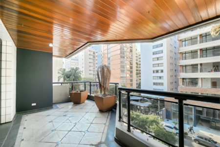 Apartamento à venda com 4 quartos, sendo 3 suítes, em Higienópolis, São Paulo, SP