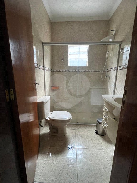 Sobrado à venda com 4 quartos, sendo 2 suítes,  em Jardim Marisa, São Paulo, SP