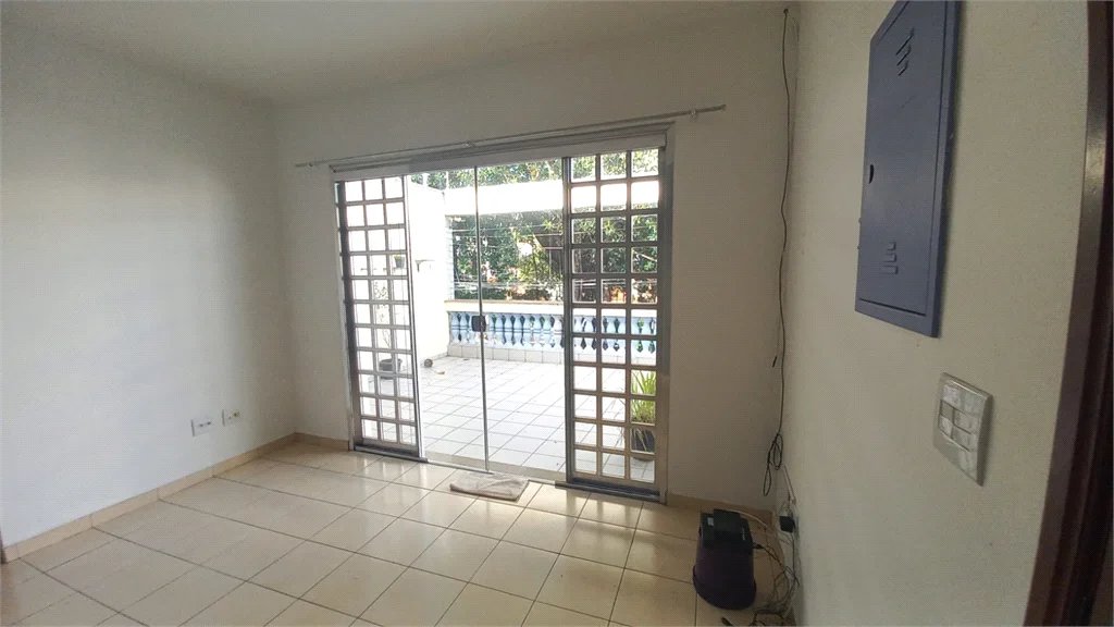 Casa para alugar com 3 quartos, sendo 1 suíte,  em Jardim Bonfiglioli, São Paulo, SP