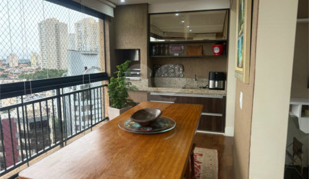Apartamento à venda com 3 suítes em Vila Suzana, São Paulo, SP