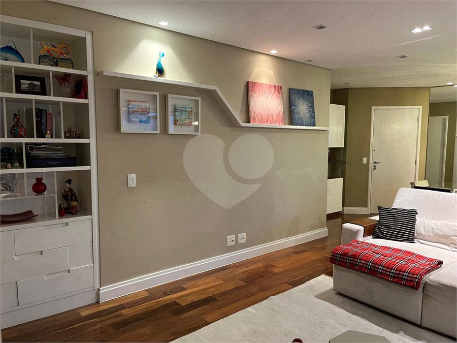 Apartamento à venda com 3 suítes em Vila Gertrudes, São Paulo, SP