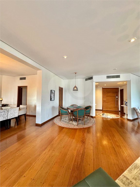 Apartamento à venda com 4 suítes em Vila Suzana, São Paulo, SP