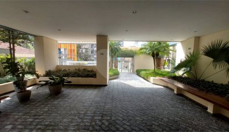 Apartamento à venda com 3 quartos, sendo 1 suíte, em Vila Olímpia, São Paulo, SP