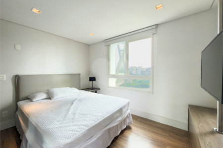 Apartamento à venda com 1 suíte em Cidade Monções, São Paulo, SP