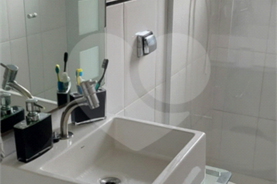 Sobrado à venda com 3 quartos, sendo 1 suíte, em Vila Constança, São Paulo, SP
