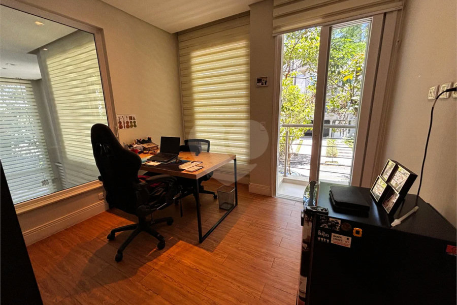 Casa à venda com 4 quartos, sendo 3 suítes, no condomínio Reserva Nova Cantareira, São Paulo - SP