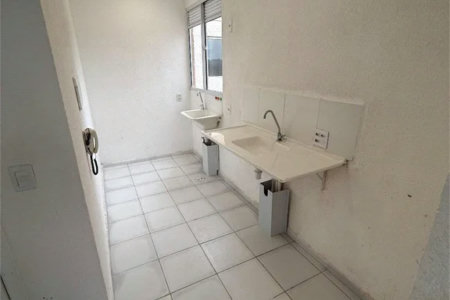 Casa à venda com 2 quartos em Jardim Petrópolis, Cotia, SP
