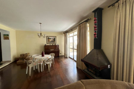 Casa à venda com 4 quartos, sendo 1 suíte, em Jardim das Vertentes, São Paulo, SP