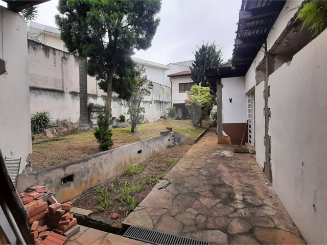 Casa Térrea à venda com 3 quartos, sendo 1 suíte,  em Jardim Prudência, São Paulo, SP