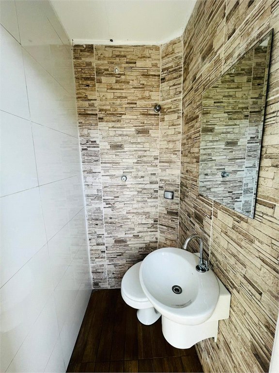 Casa à venda com 4 quartos, sendo 1 suíte, em Jardim São Bento, São Paulo, SP