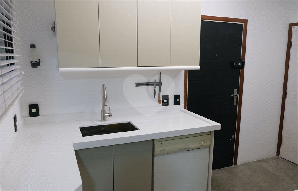 Apartamento à venda com 3 quartos, sendo 1 suíte,  em Brooklin Paulista, São Paulo, SP