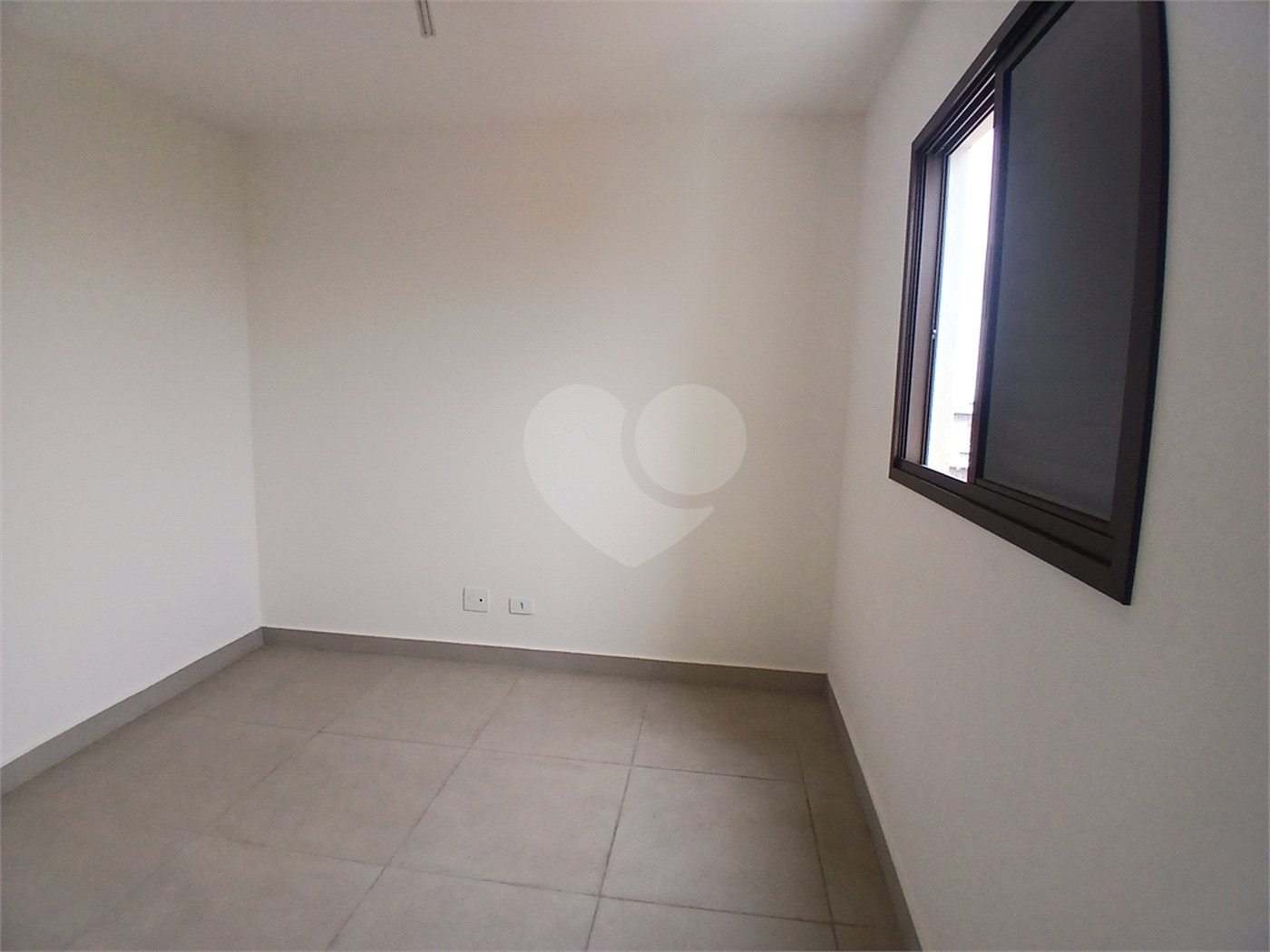 Apartamento à venda com 2 quartos em Vila dos Remédios, São Paulo, SP