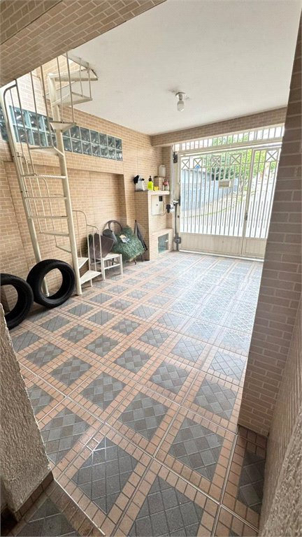 Sobrado à venda com 4 quartos em Interlagos, São Paulo, SP