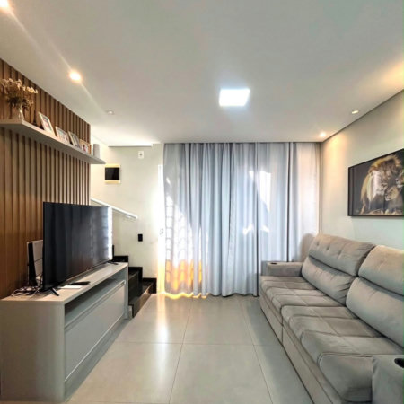 Casa à venda com 2 quartos no condomínio Villa Flora, Hortolândia - SP