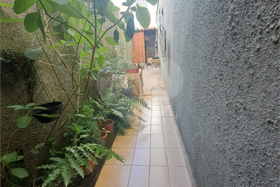 Sobrado à venda com 3 quartos em Vila Sabrina, São Paulo, SP