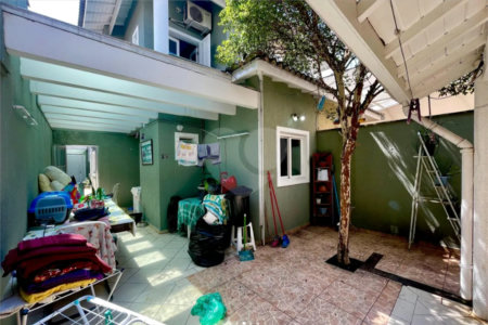 Casa à venda com 3 suítes em Jardim Imperador, Guarulhos, SP