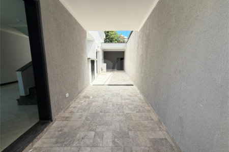Casa à venda com 3 quartos, sendo 1 suíte, em Vila Rosália, Guarulhos, SP