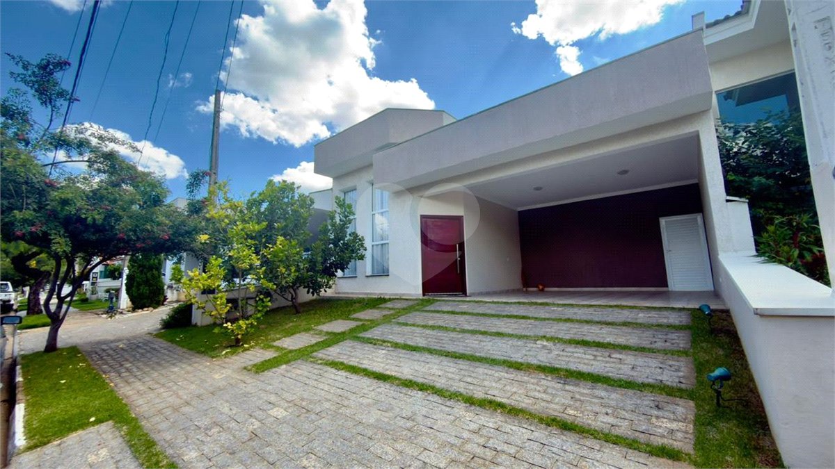 Casa à venda com 4 quartos, sendo 1 suíte,  no condomínio Portobello Sorocaba, Sorocaba - SP