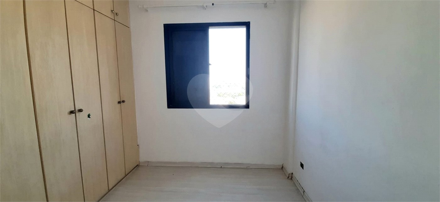 Apartamento à venda com 2 quartos em Vila Romero, São Paulo, SP