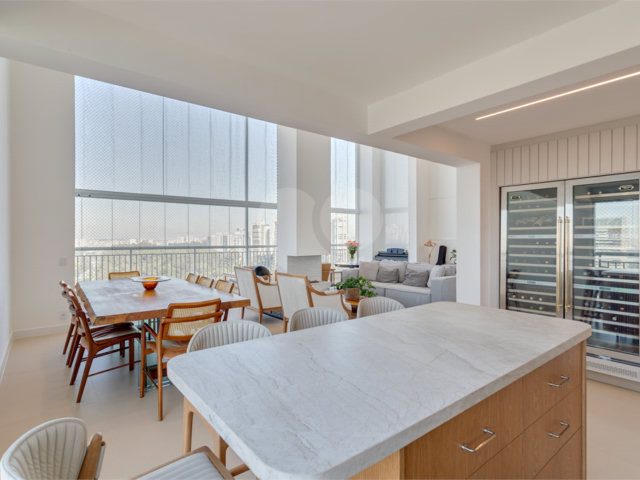 Apartamento à venda com 4 suítes em Panamby, São Paulo, SP