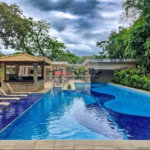 Casa à venda com 4 quartos, sendo 1 suíte, no condomínio Freguesia, Rio de Janeiro - RJ