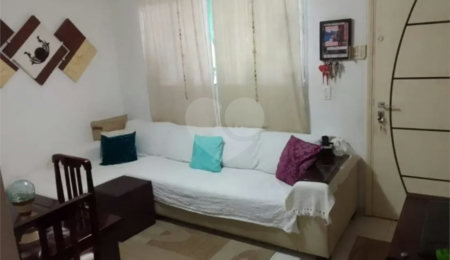 Sobrado à venda com 3 quartos, sendo 1 suíte, em Jaguaré, São Paulo, SP