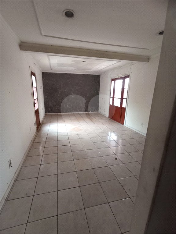 Salão à venda com 3 quartos, sendo 1 suíte, em Vila Áurea, Ponta Porã, MS