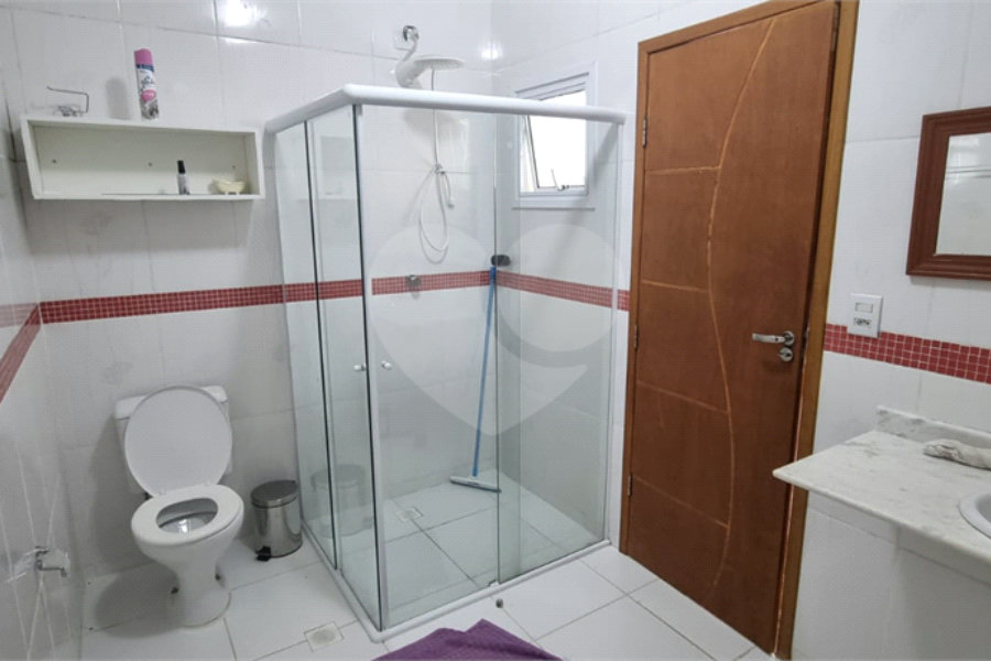 Casa à venda com 4 quartos, sendo 2 suítes,  no condomínio Sausalito, Mairiporã - SP