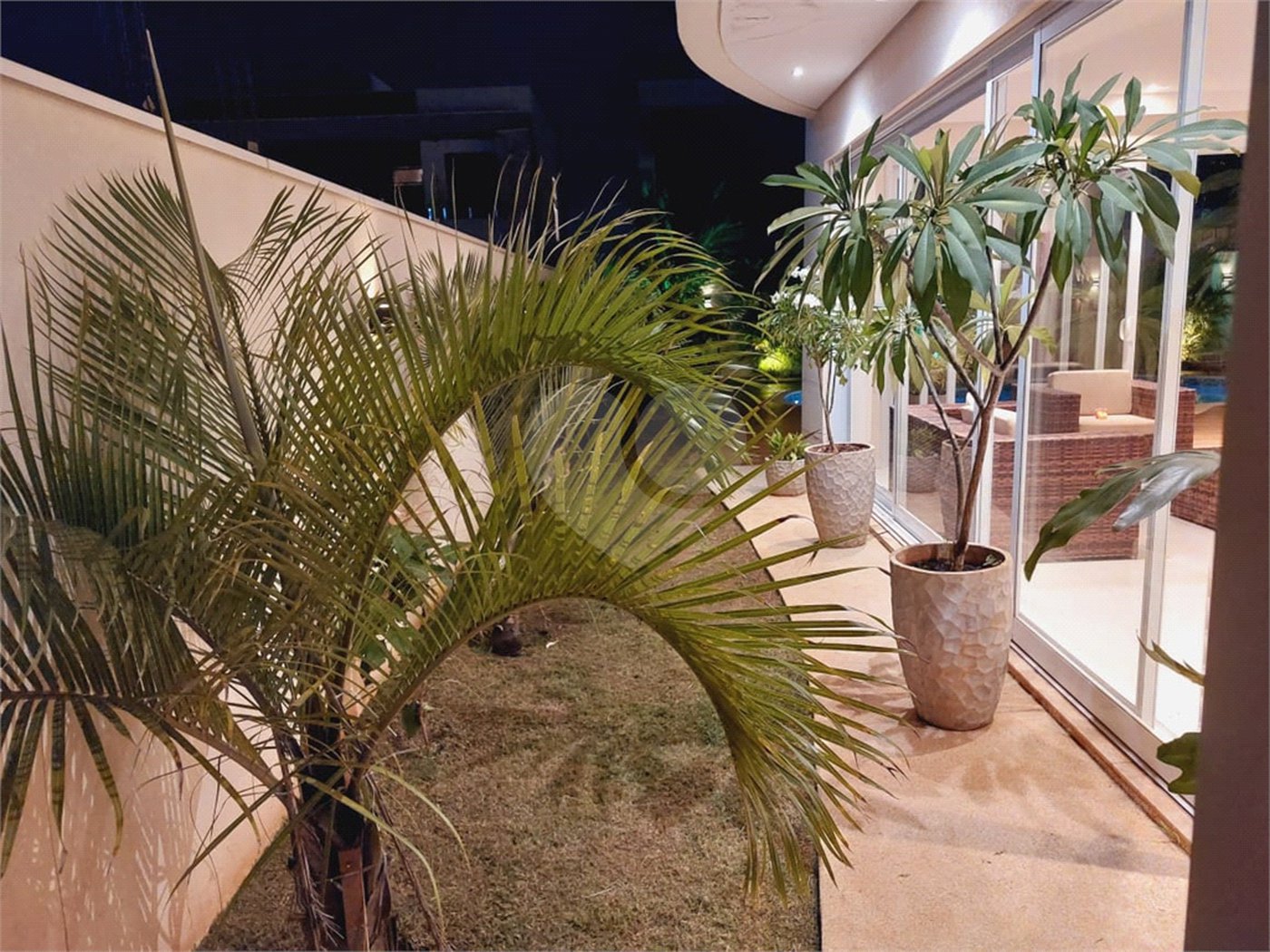 Casa à venda com 3 quartos, sendo 2 suítes, no condomínio Alphaville Nova Esplanada 4, Votorantim - SP