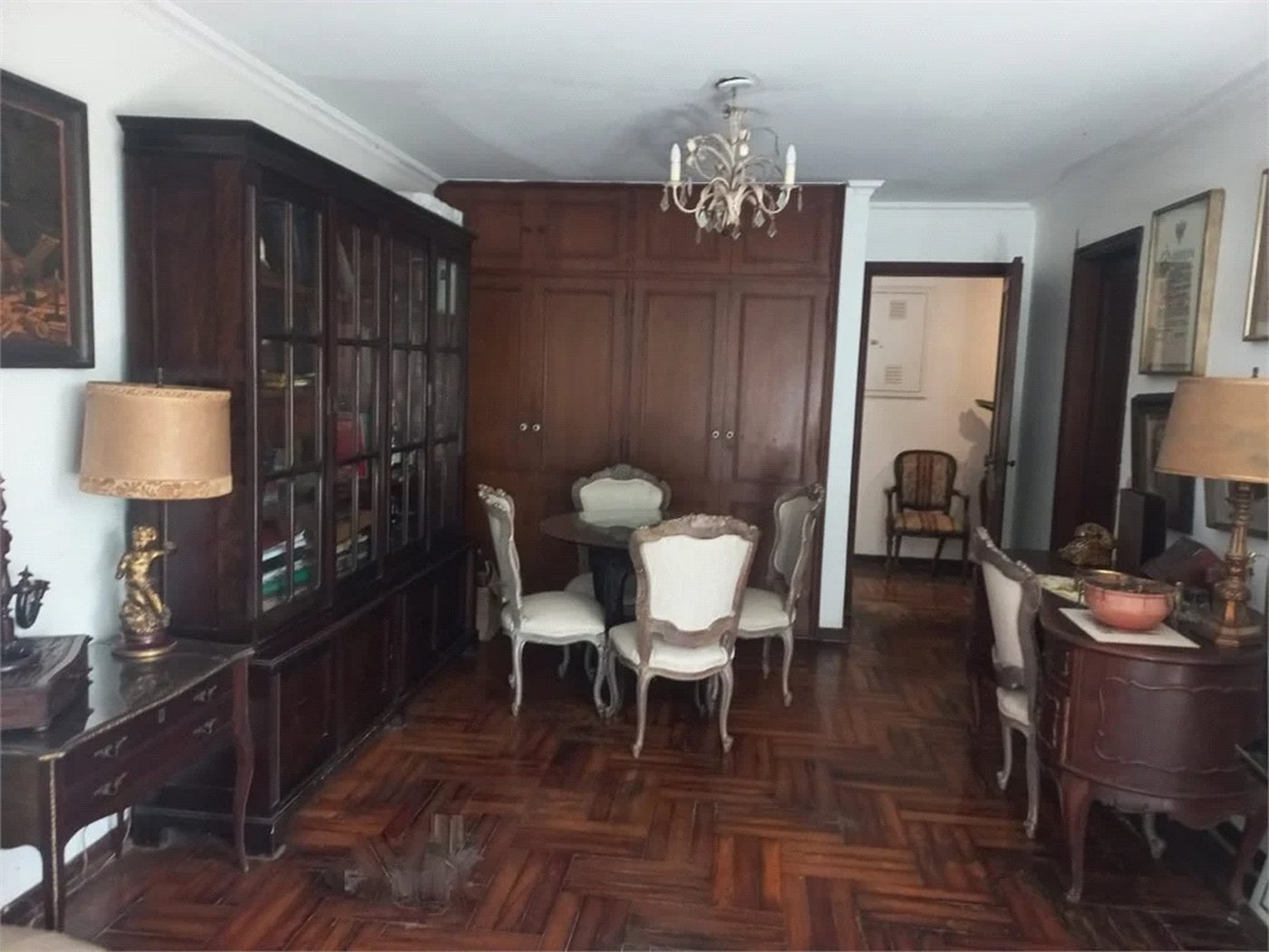 Casa à venda com 3 quartos, sendo 2 suítes,  em Morumbi, São Paulo, SP