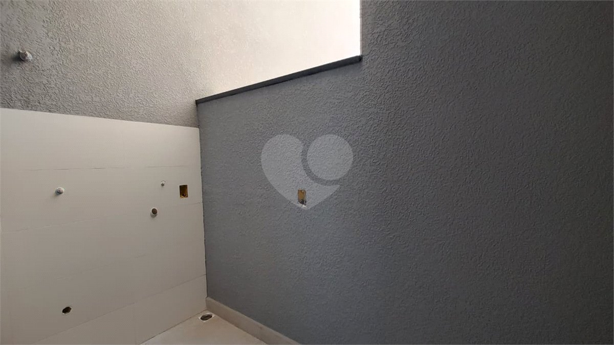 Casa de Vila à venda com 2 quartos em Wanel Ville, Sorocaba, SP