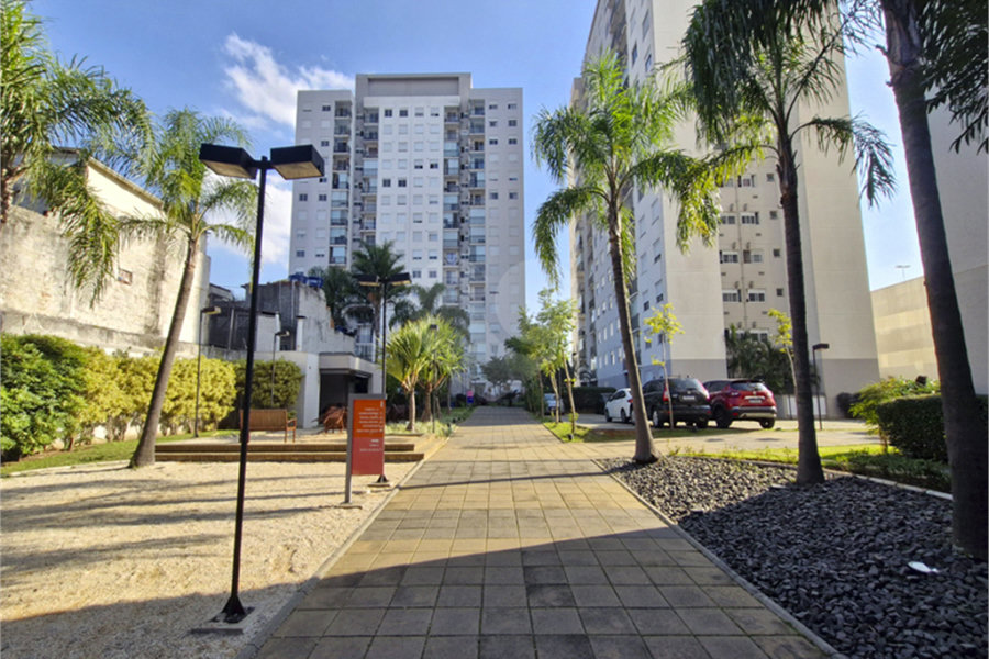 Apartamento à venda com 3 quartos, sendo 1 suíte,  em Jardim Brasil (zona Norte), São Paulo, SP