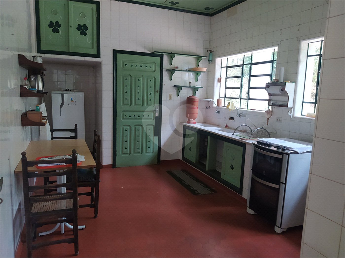 Chácara à venda com 5 quartos, sendo 1 suíte, no Centro (mailasqui), São Roque, SP