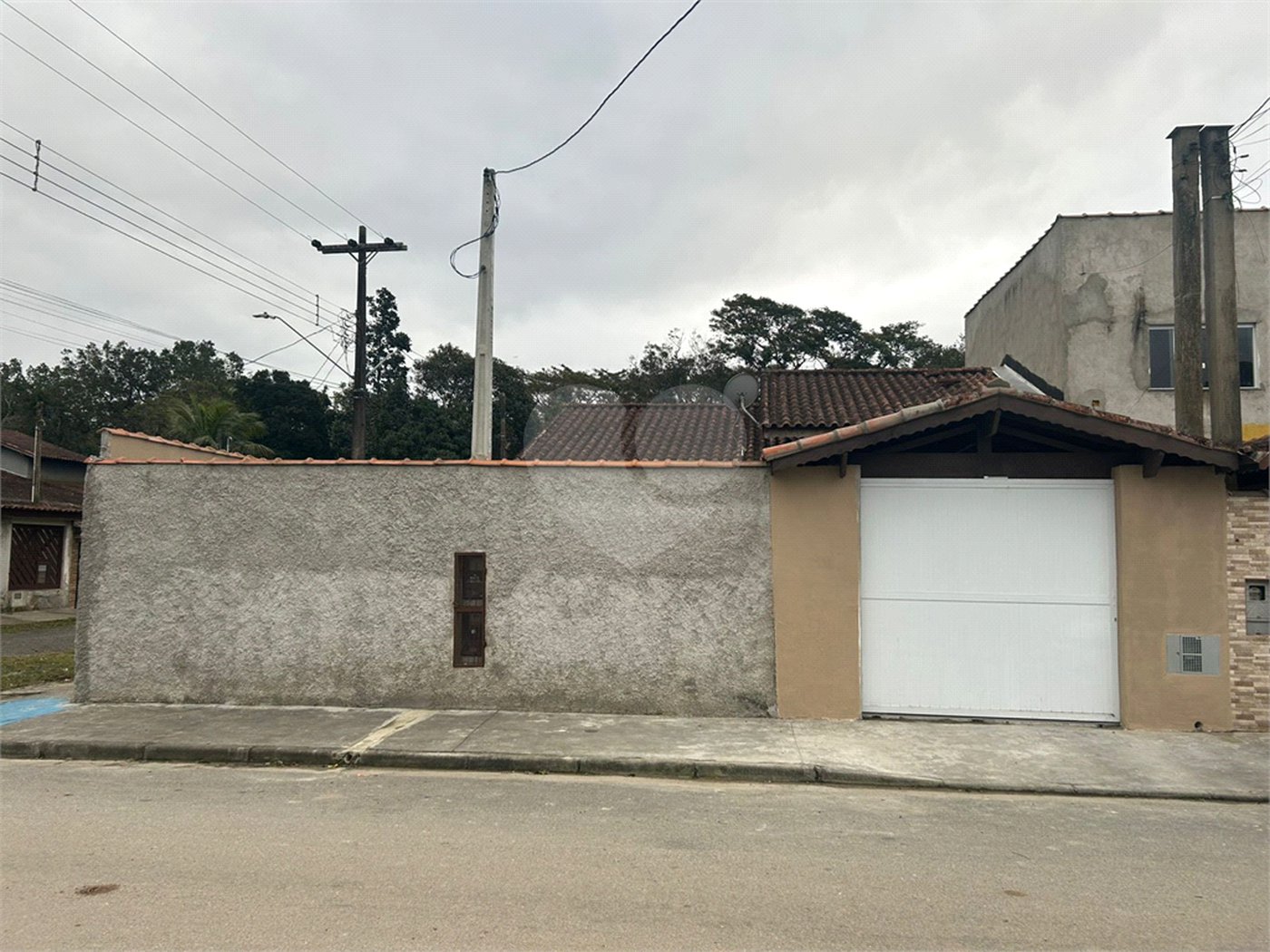 Casa à venda com 3 quartos no Centro, Bertioga, SP