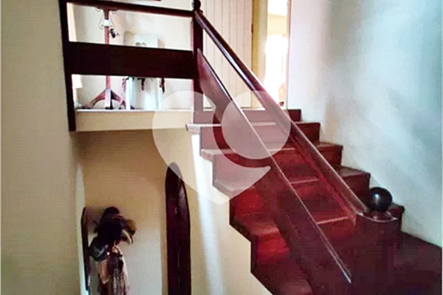 Casa à venda com 4 quartos, sendo 1 suíte, no condomínio Chacarás Bela Vista, Mairiporã - SP