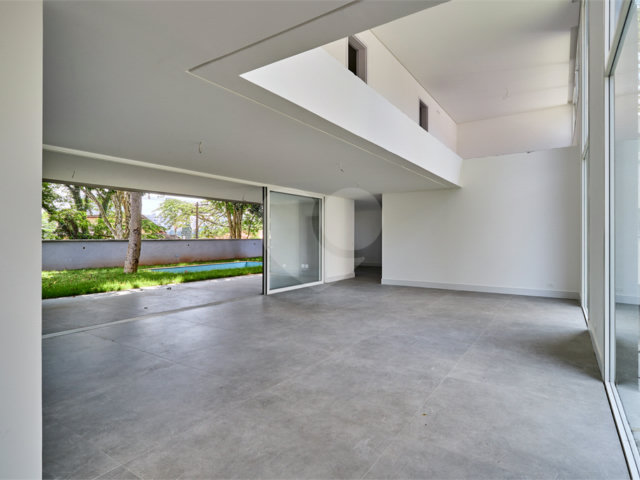 Casa à venda com 4 suítes no condomínio Liló, São Paulo - SP