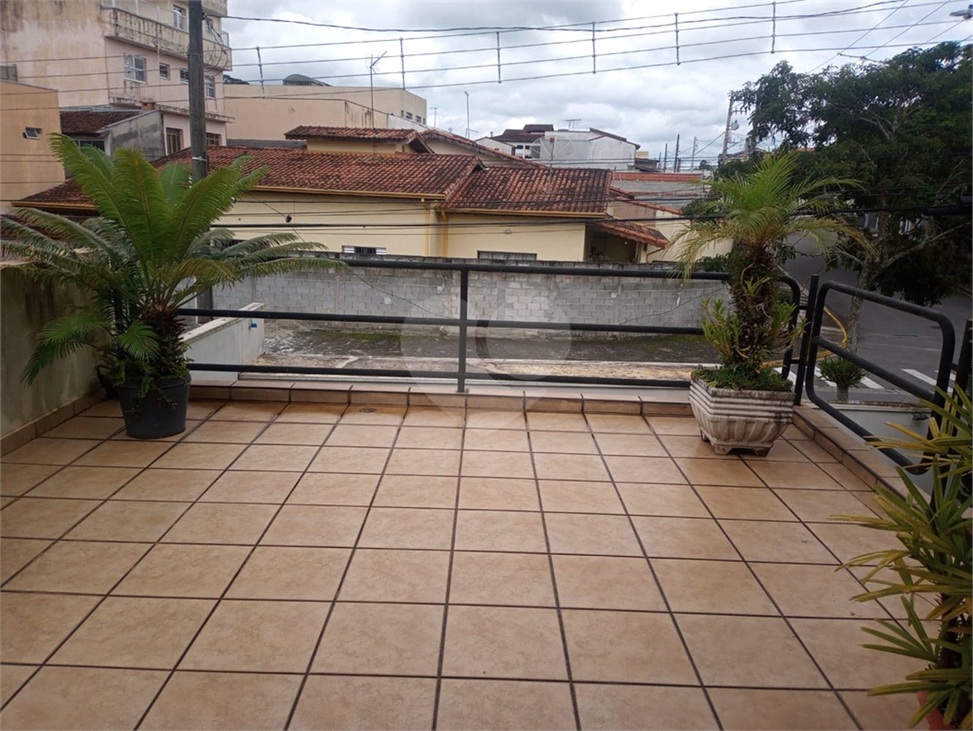 Sobrado à venda com 3 quartos, sendo 1 suíte, no Centro, Biritiba-mirim, SP